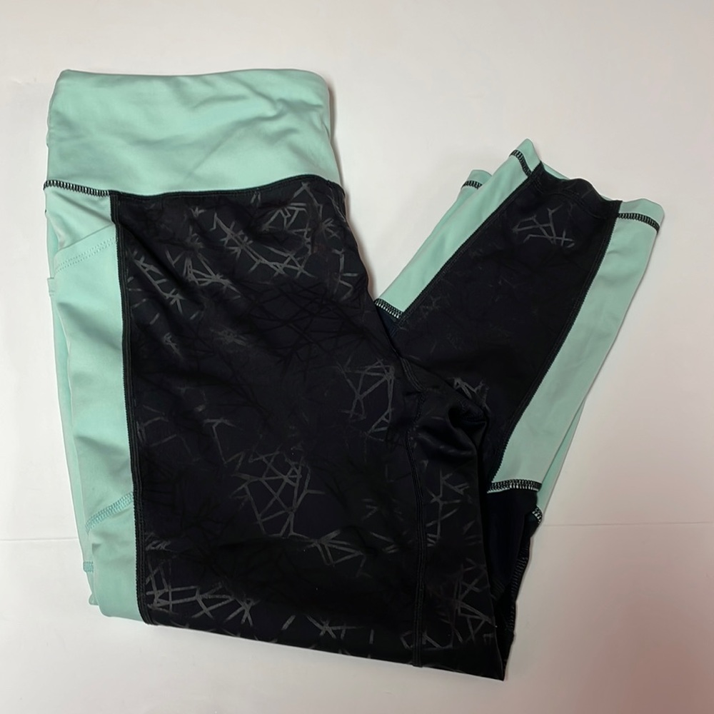 Rise by Lularoe Crop Fitness Leggings Black and Mint Size XL